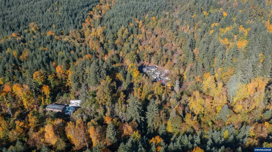 House in Dallas, Oregon, United States 1 - 18020122