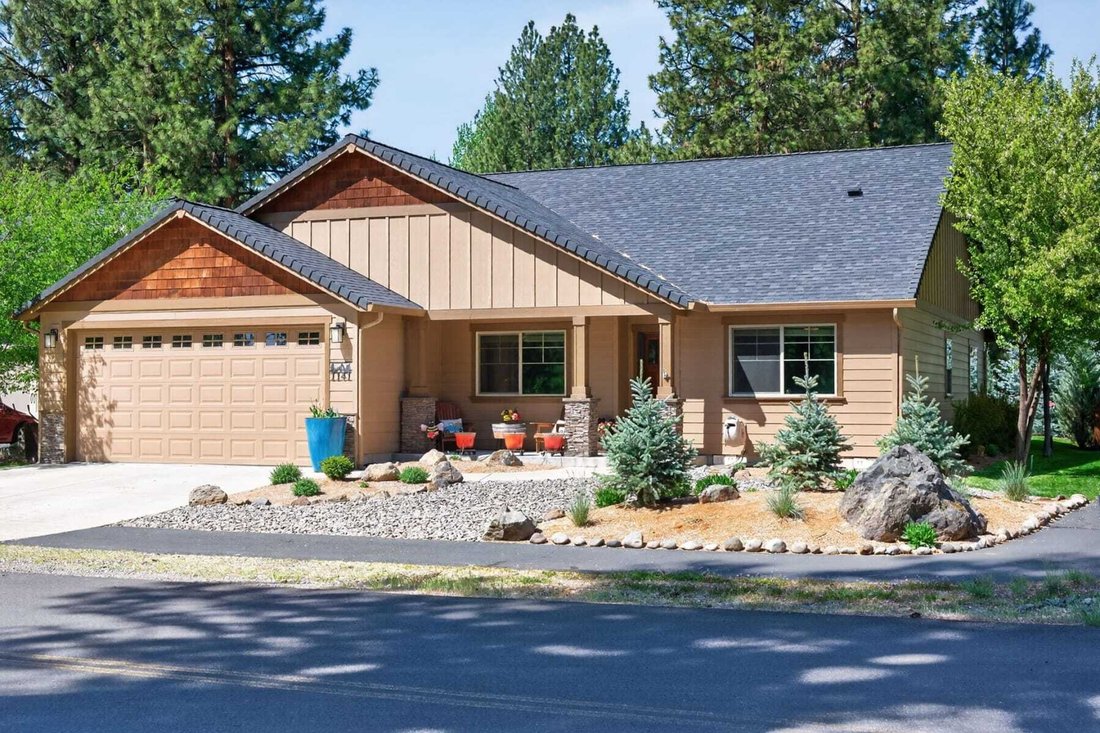 House in Sisters, Oregon, United States 1 - 18020453