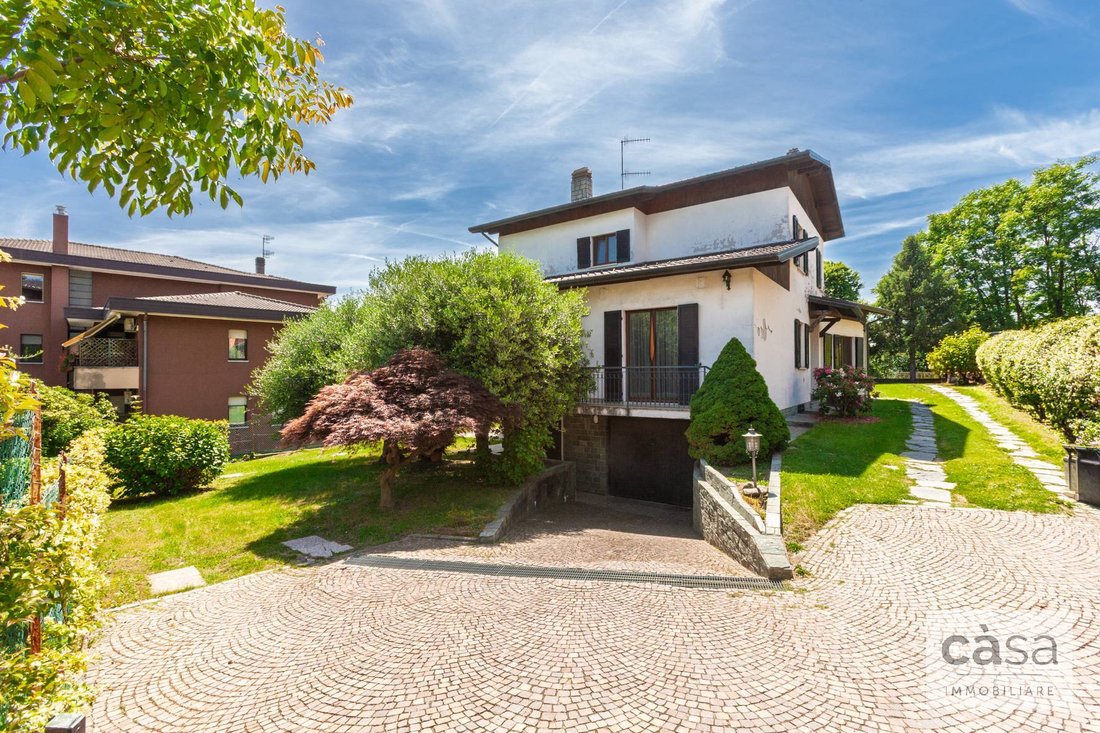 Villa in San Carlo - Giubiano, Varese, Lombardy 1 - 18021690