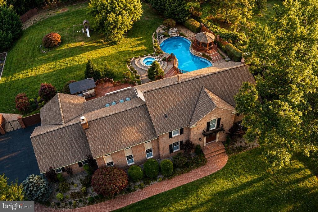 House in Great Falls, Virginia, United States 2 - 18017980