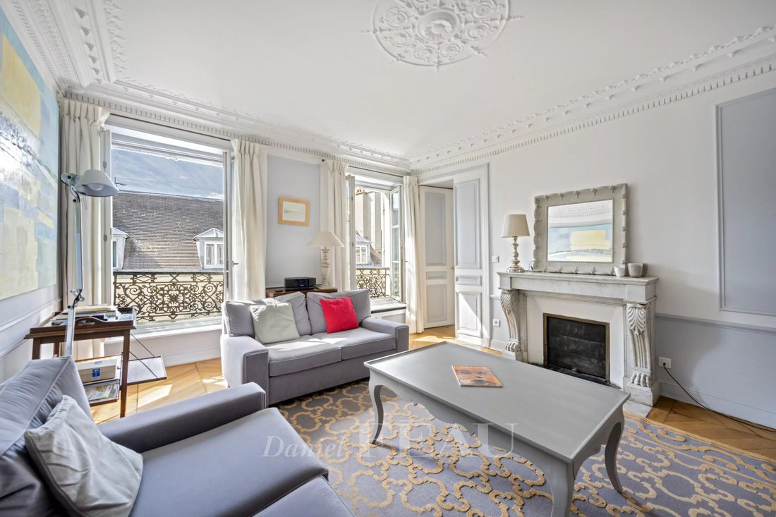 Apartment in Odéon, Paris 6e Arrondissement, Paris 2 - 18015877