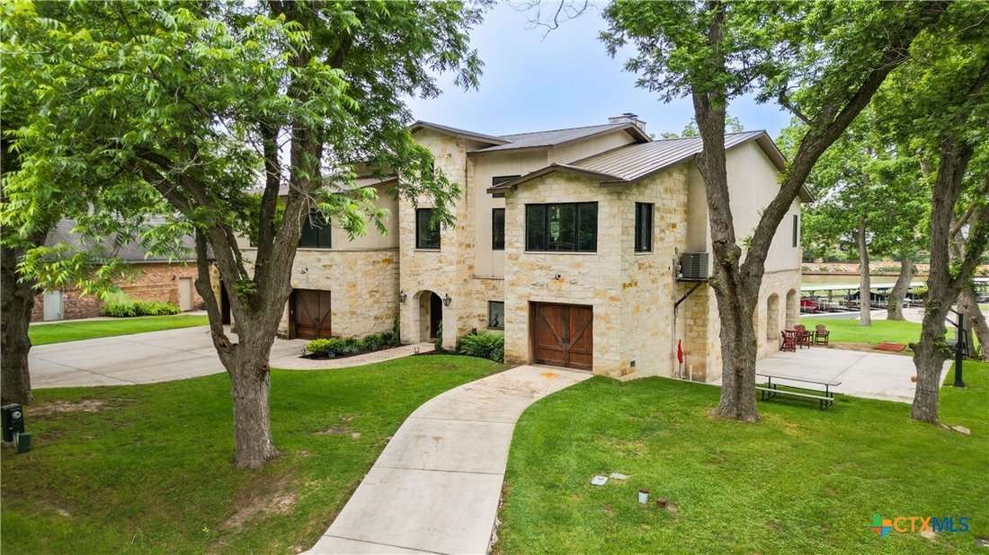 House in Seguin, Texas, United States 1 - 18018244