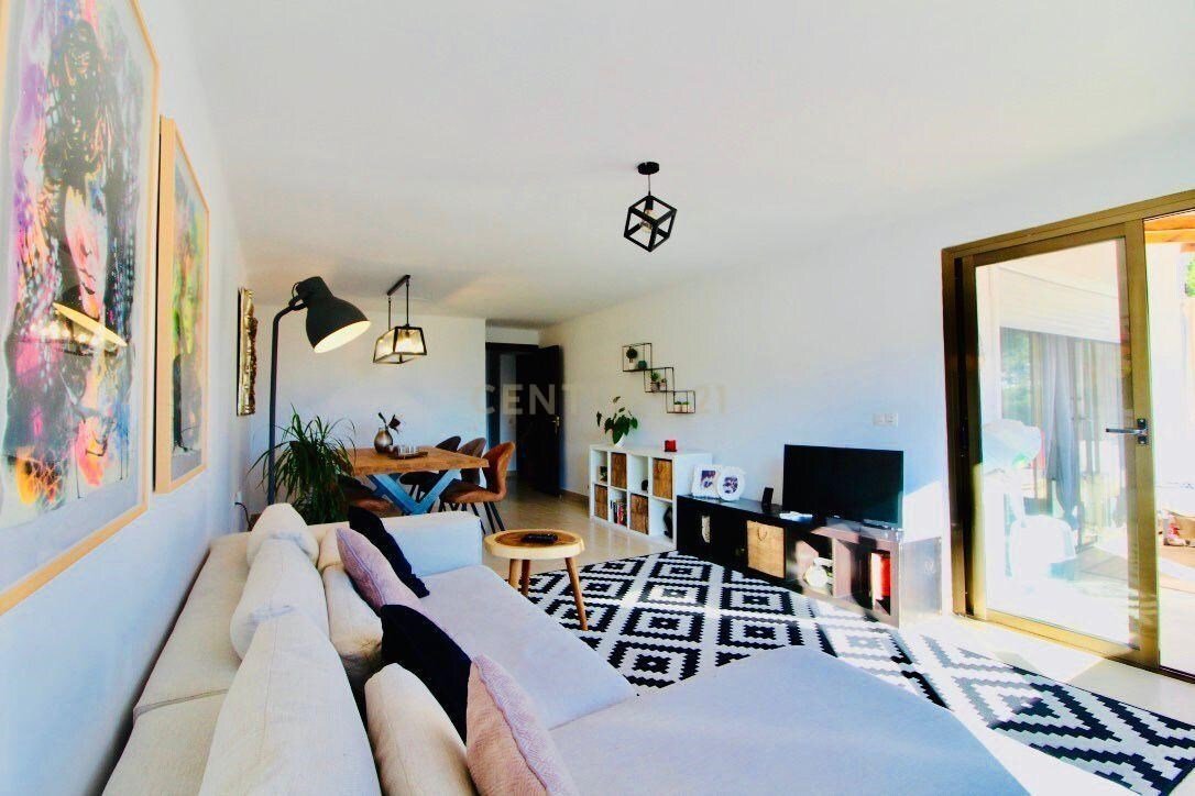 Apartment in Cala Llonga, Ibiza, Santa Eularia des Riu, Balearic Islands 2 - 18020297