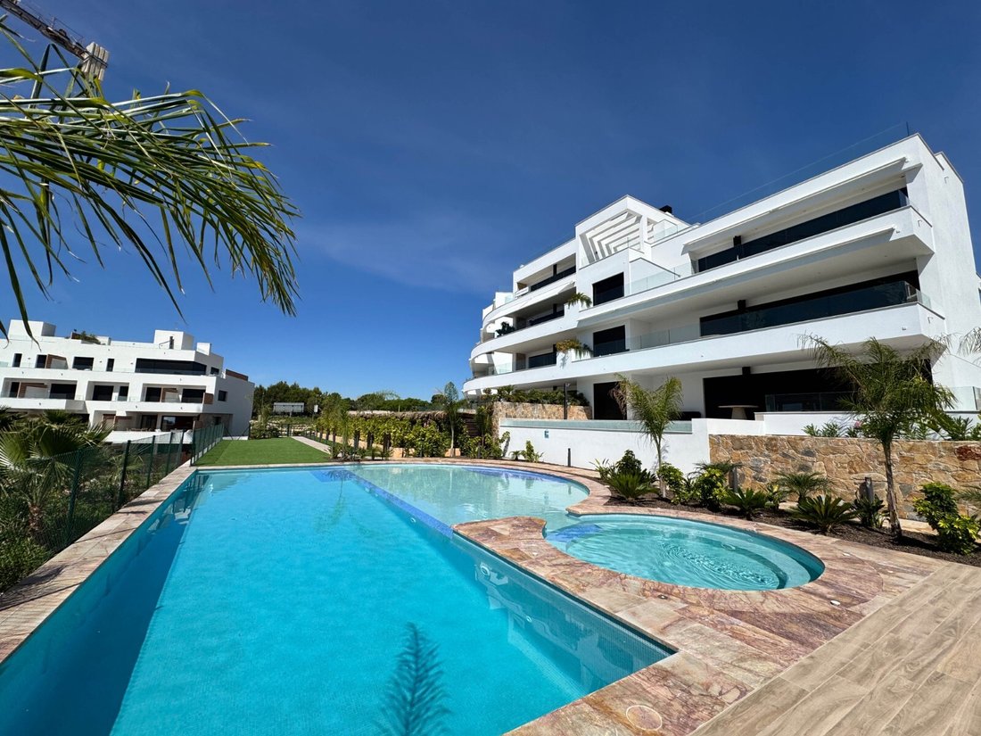 Apartment in Orihuela, Valencian Community, Spain 1 - 16780175