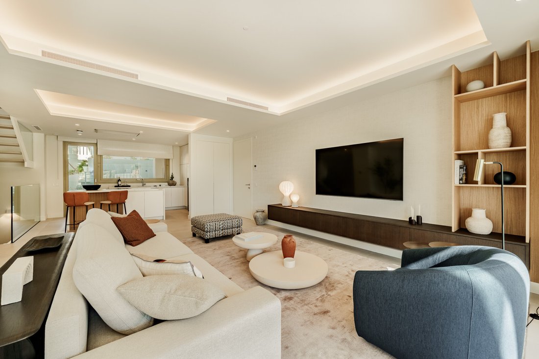 House in Marbella, Andalusia, Spain 5 - 16746355