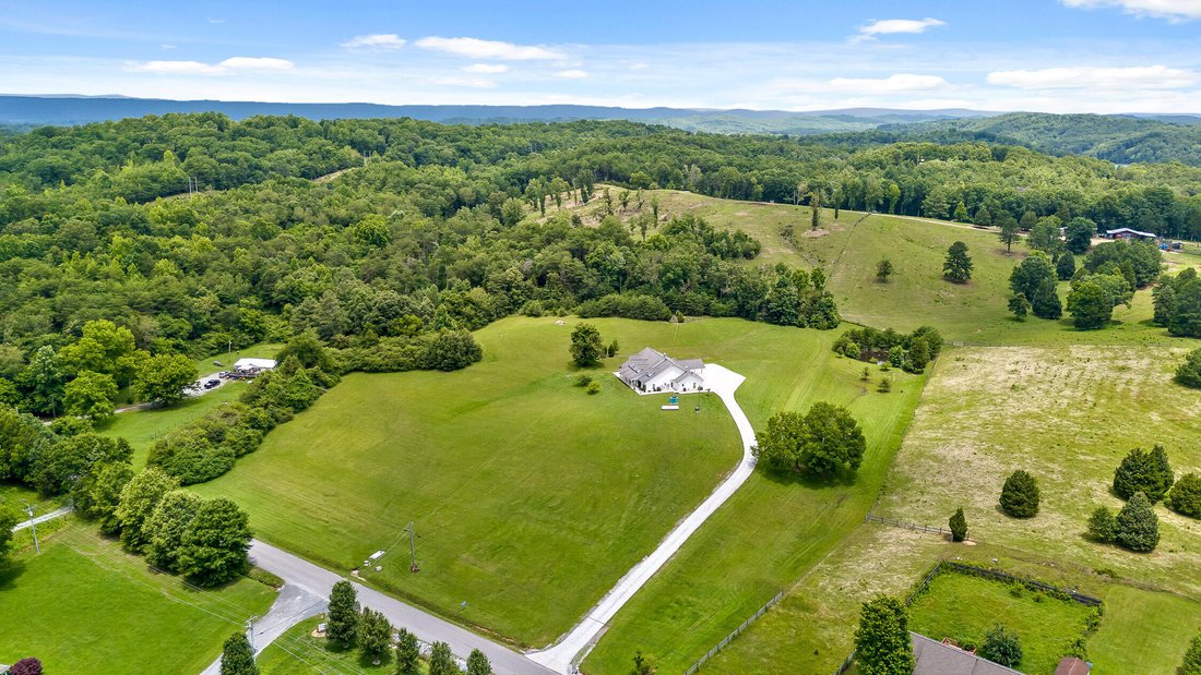 Farm Ranch in Spring City, Tennessee, United States 5 - 18018277
