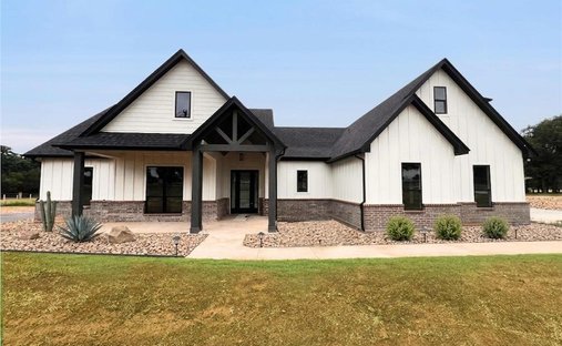 House in Weatherford, Texas, United States 1