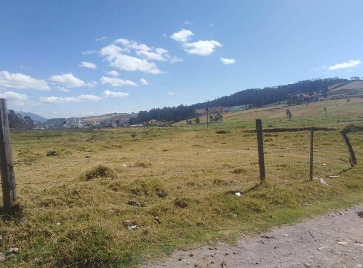Land in Quito, Pichincha, Ecuador 2 - 18016773