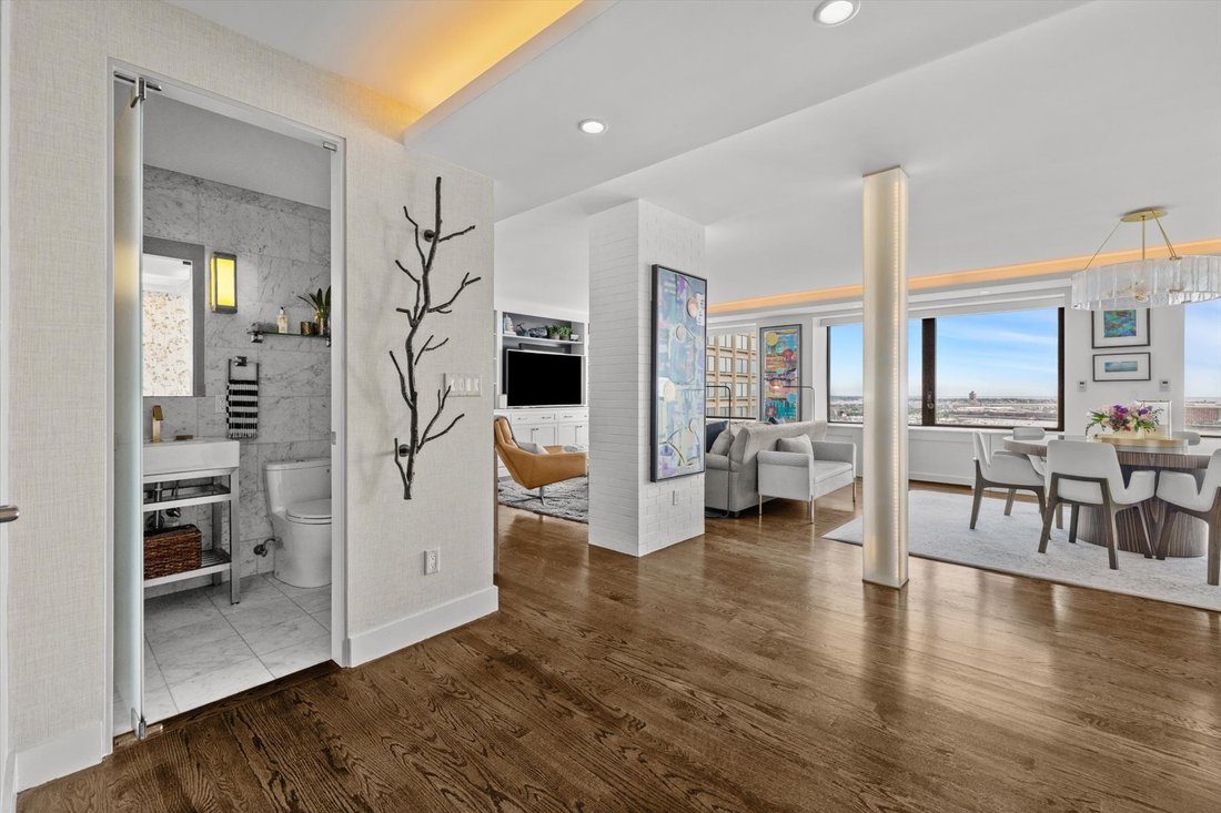 Condo in Boston, Massachusetts, United States 4 - 18015451