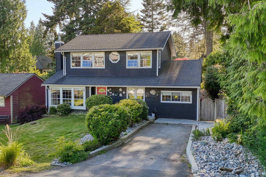 House in Surrey, British Columbia, Canada 2 - 18020507