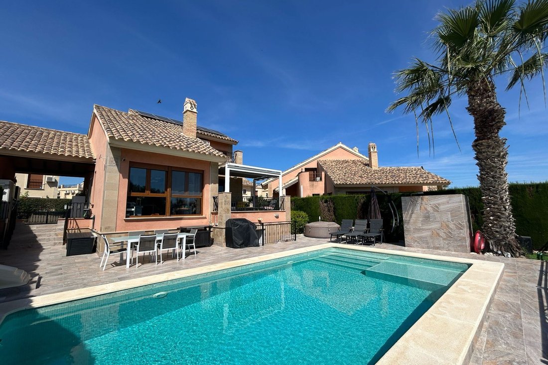 Villa in Algorfa, Land Valencia, Spanien 1 - 18016855
