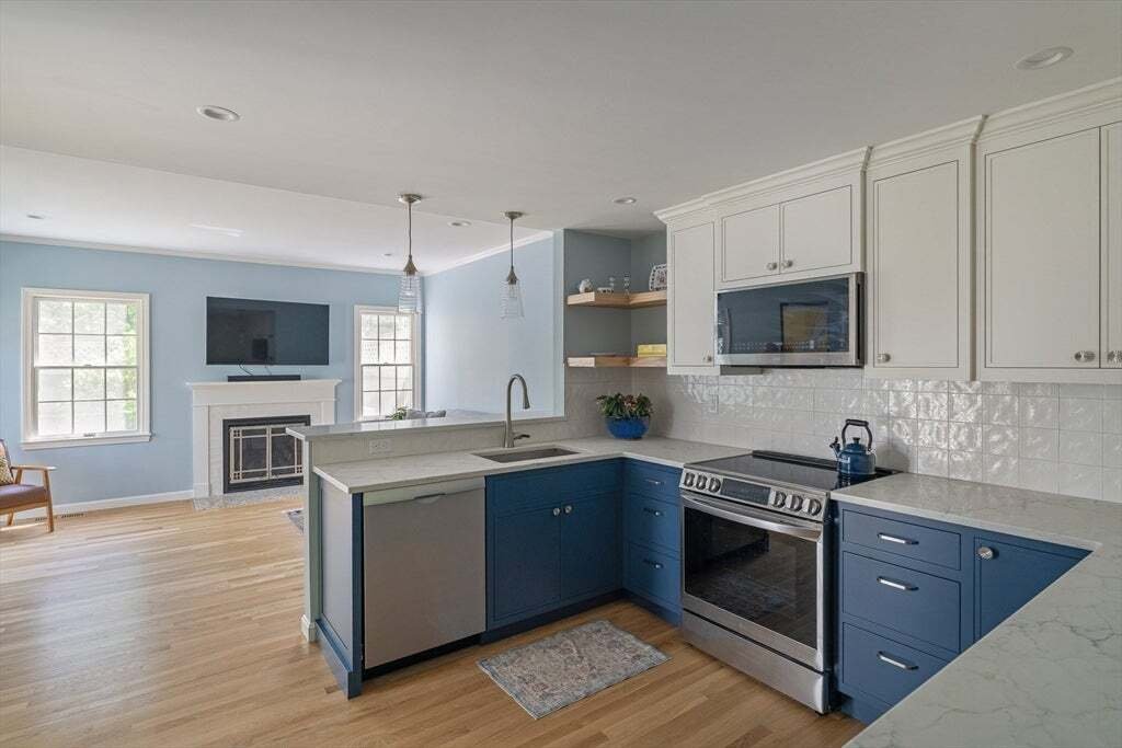 Condo in Hingham, Massachusetts, United States 3 - 18016897