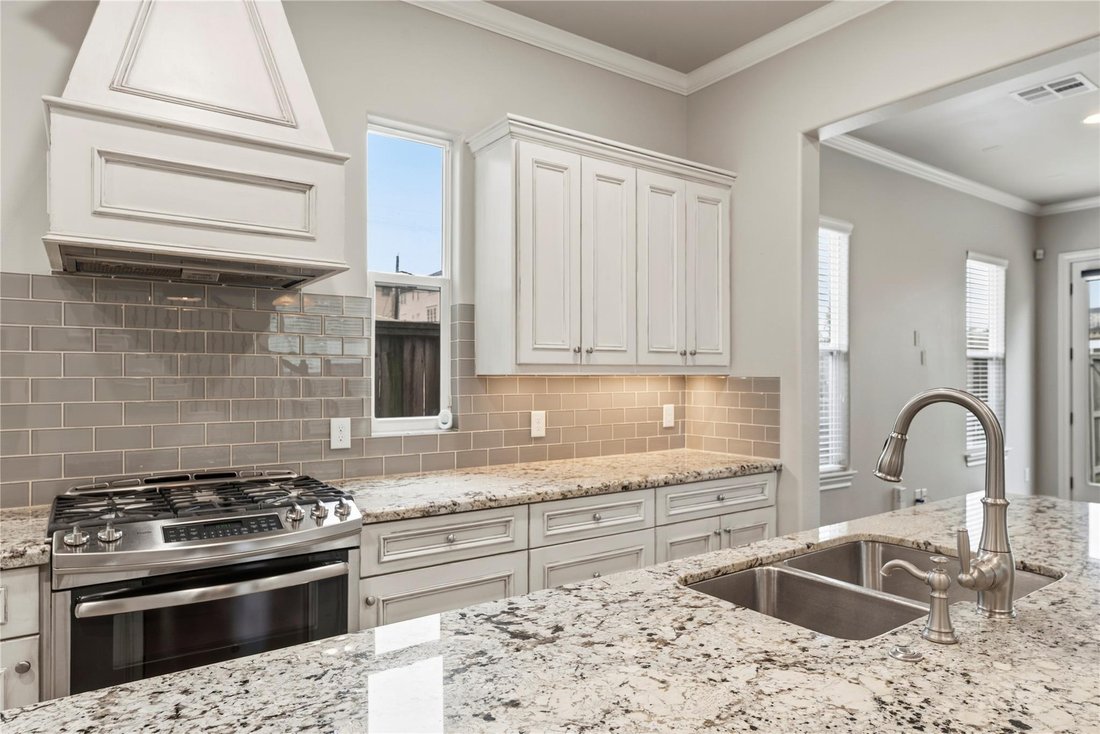 House in Houston, Texas, United States 5 - 18020237