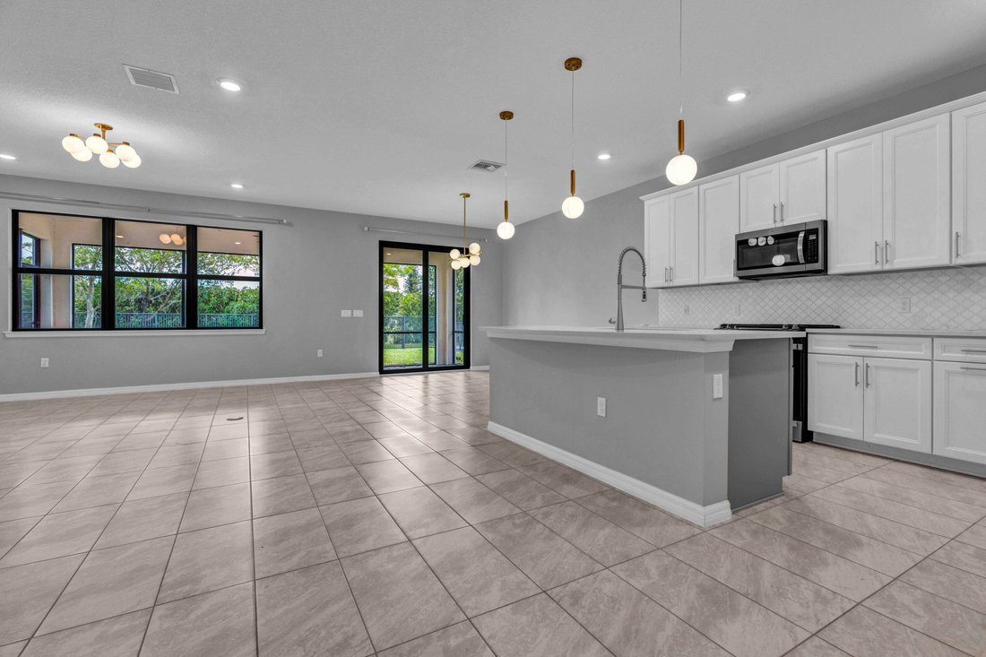 Lake Worth, Florida, United States 3 - 18021521