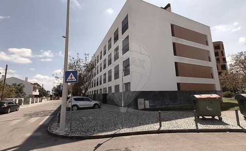 Apartment in Alto do Seixalinho, Santo Andre e Verderena, Setubal, Portugal 1