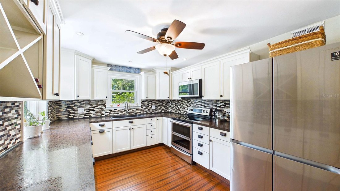 House in St. Petersburg, Florida, United States 4 - 18019608