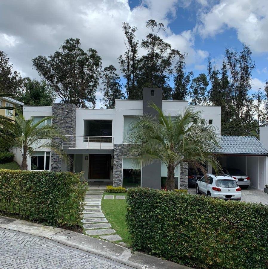 House in Quito, Pichincha, Ecuador 2 - 18016746