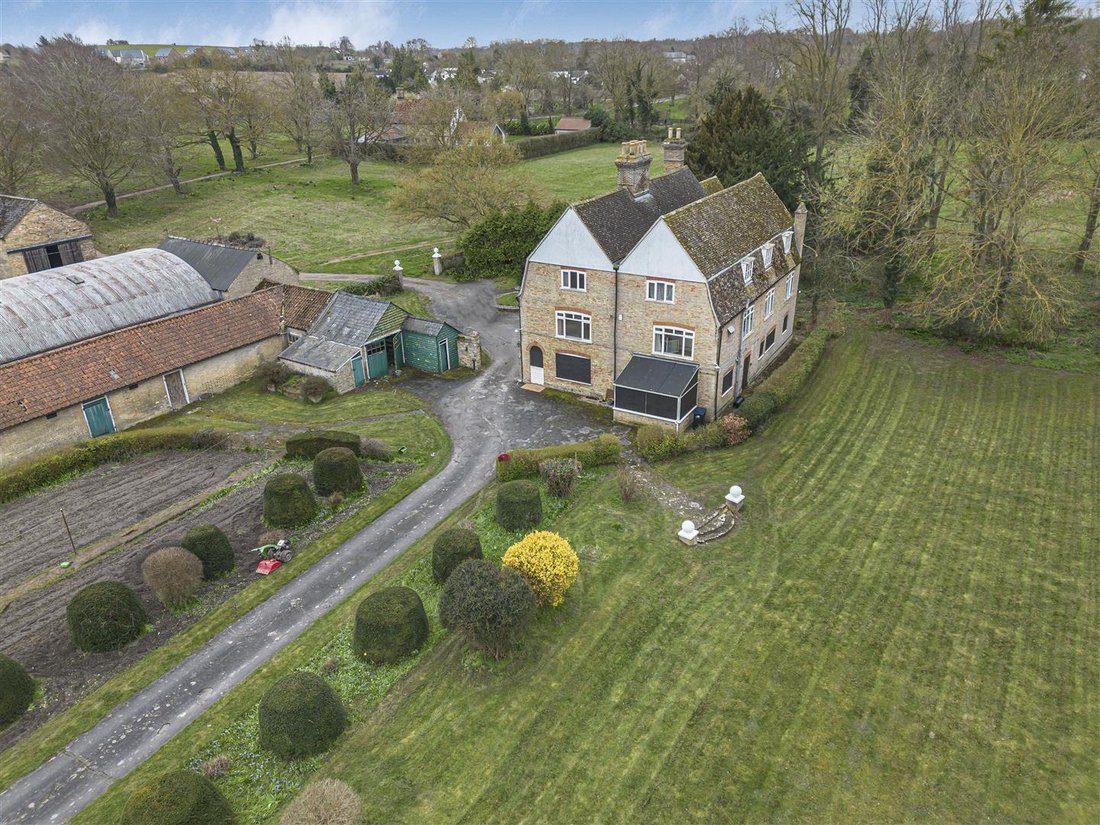House in Swaffham Bulbeck, England 3 - 18019080
