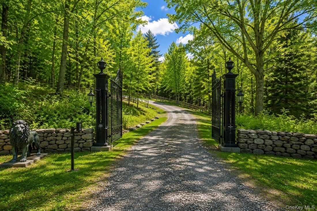 House in Hyde Park, New York, United States 2 - 18017073