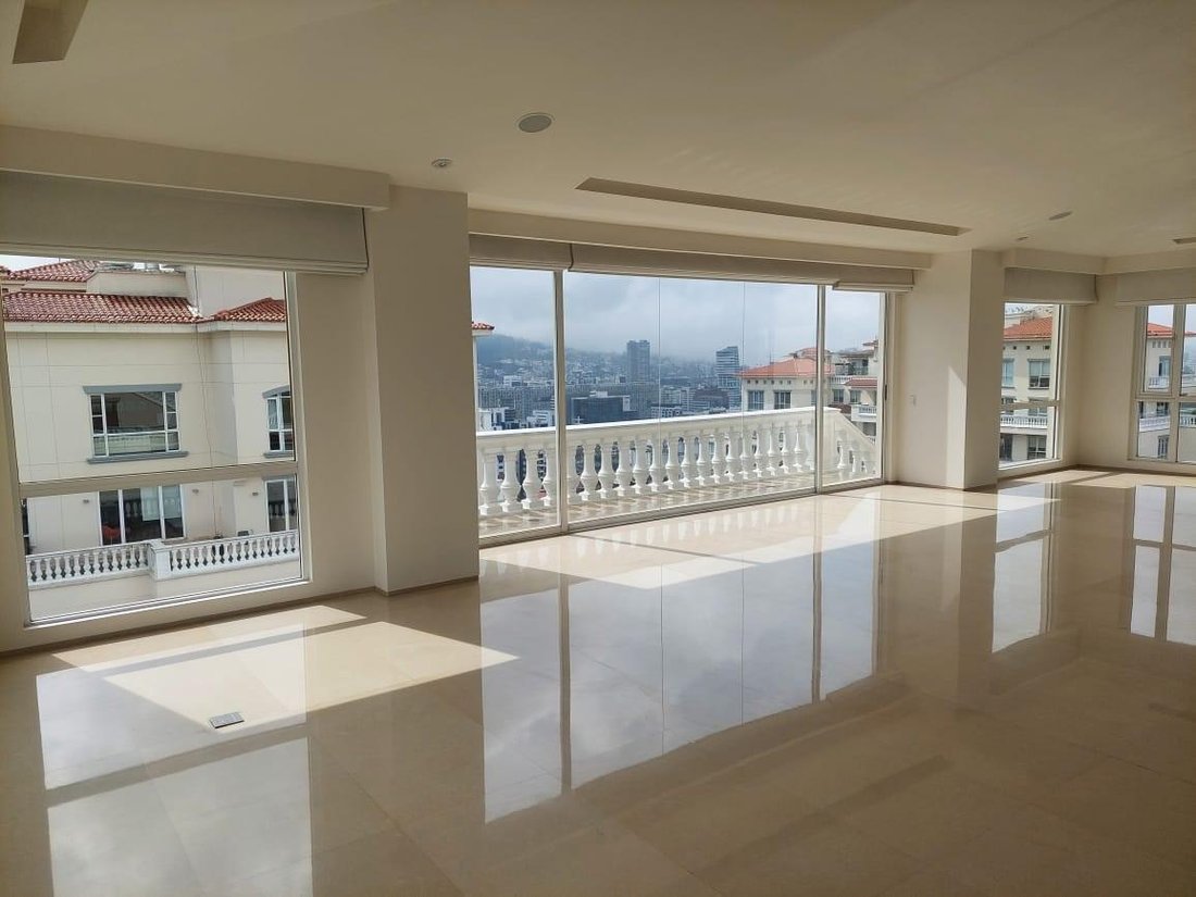 Apartment in Quito, Pichincha, Ecuador 2 - 18016756
