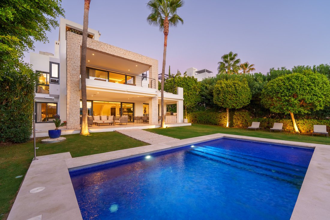 Villa in Nueva Andalucia, Marbella, Spain 2 - 17097484