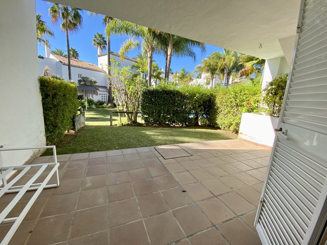 Townhouse in Marbella, Andalusia, Spain 2 - 16739565