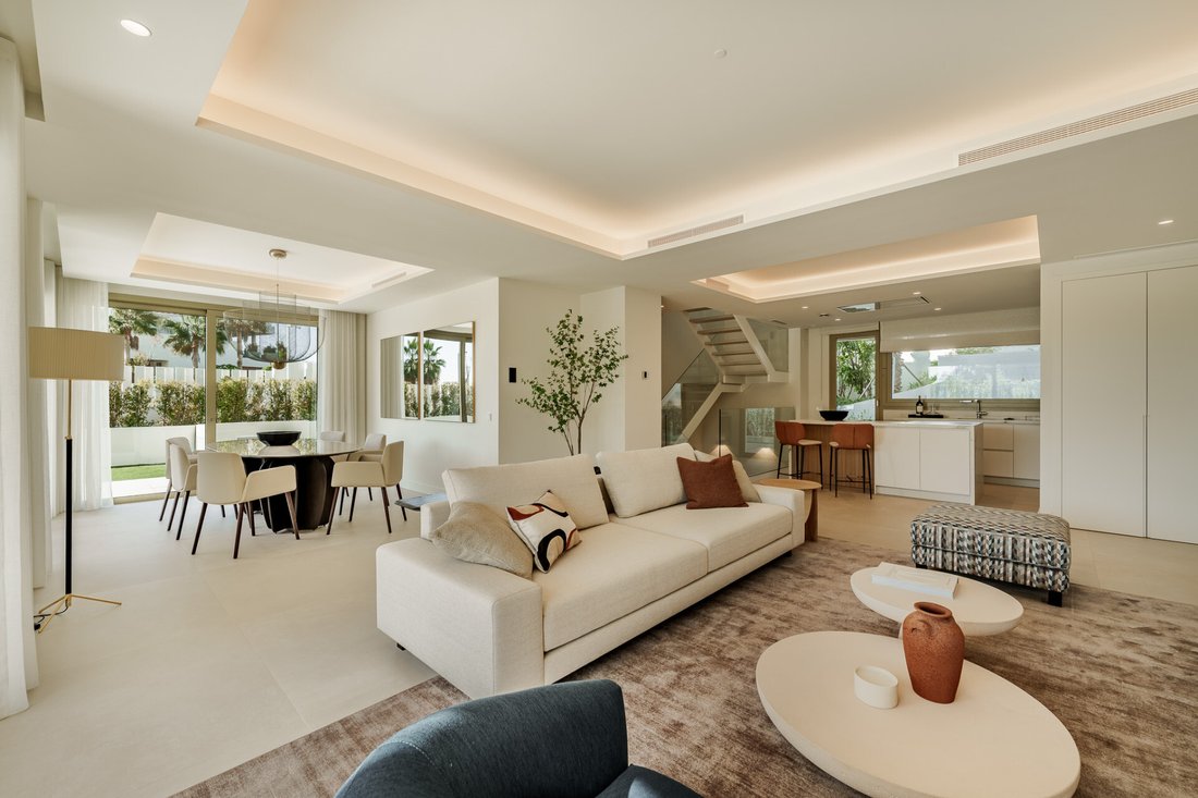 House in Marbella, Andalusia, Spain 4 - 16746355