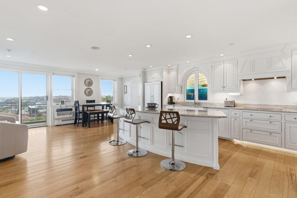 Condo in Portland, Maine, United States 4 - 18018103