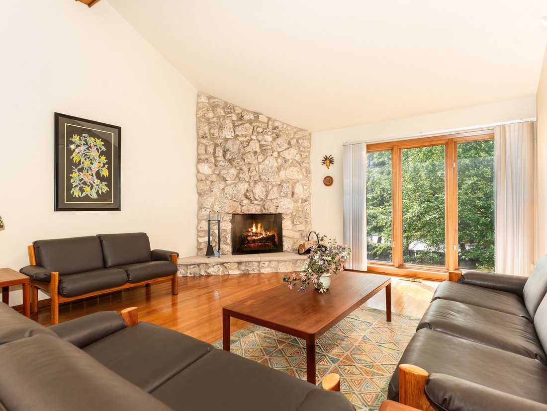 House in Lisle, Illinois, United States 4 - 18020327