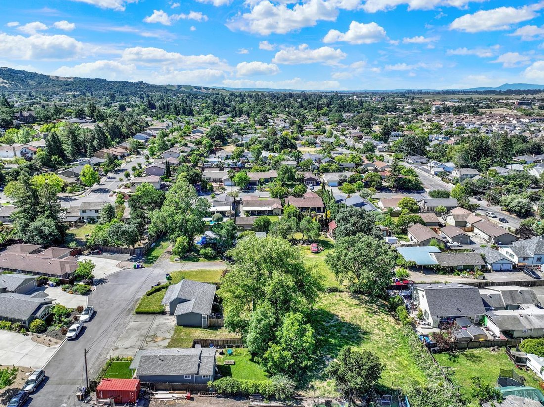 Napa, California, United States 4 - 18018633