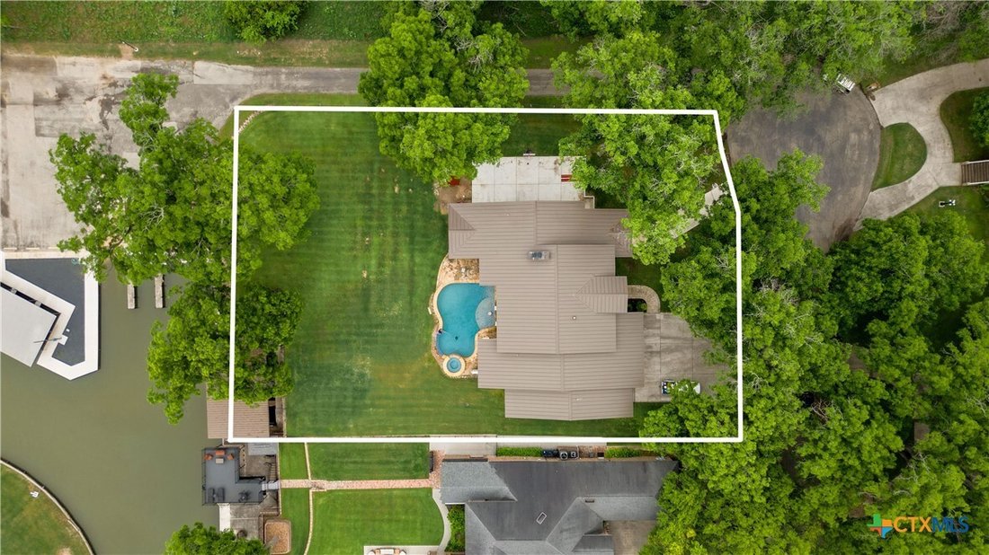House in Seguin, Texas, United States 5 - 18018244