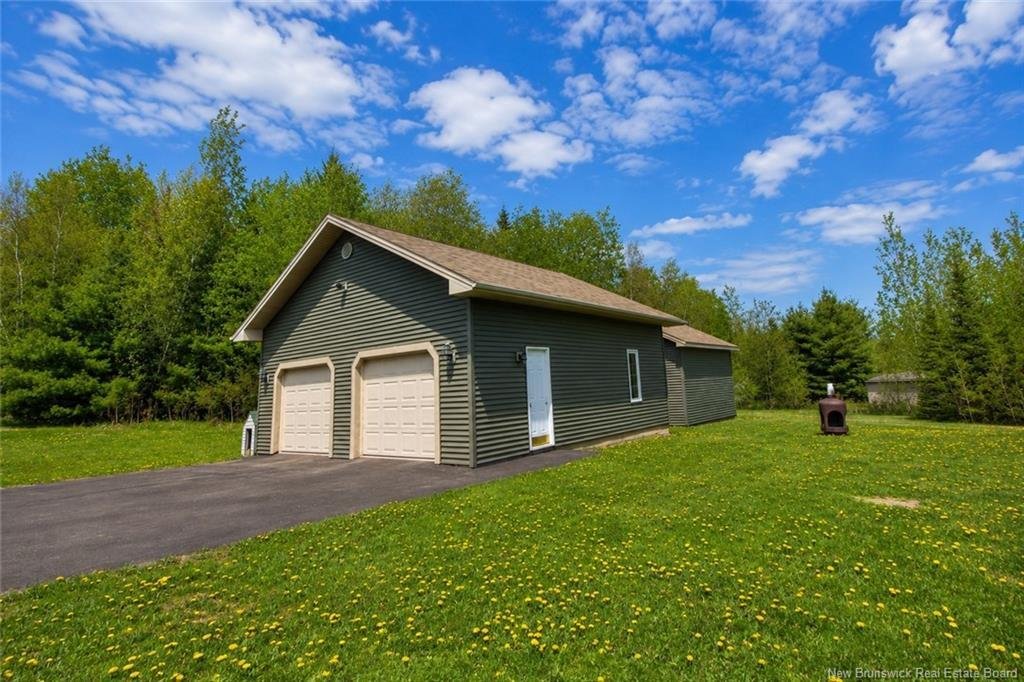 House in Irishtown, New Brunswick, Canada 4 - 18018178