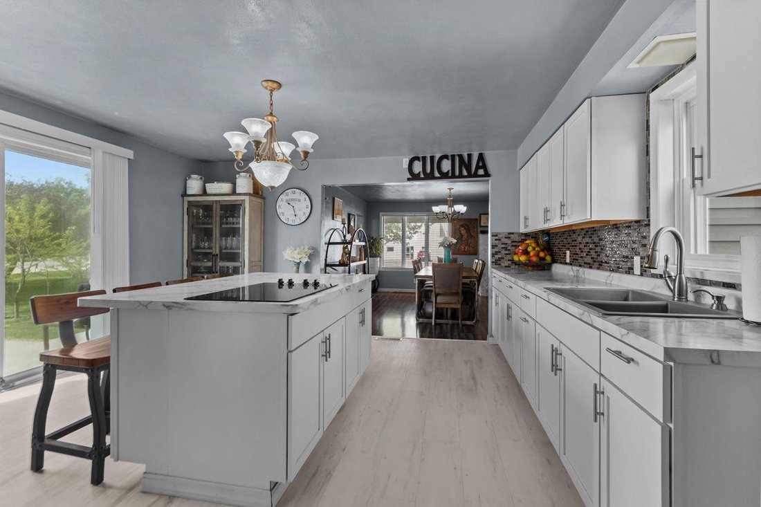 House in Menasha, Wisconsin, United States 2 - 18019067