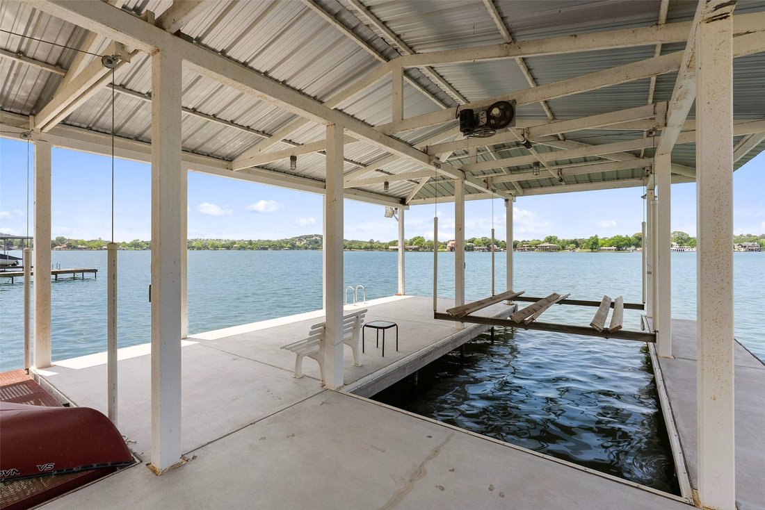 House in Llano, Texas, United States 3 - 18018276