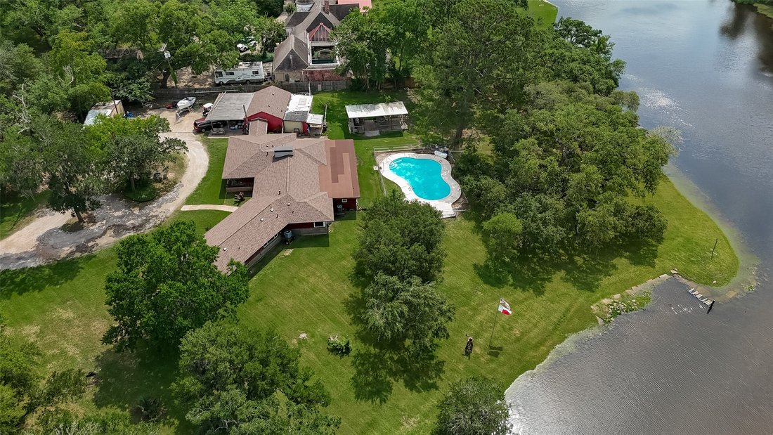House in Dickinson, Texas, United States 2 - 18017753