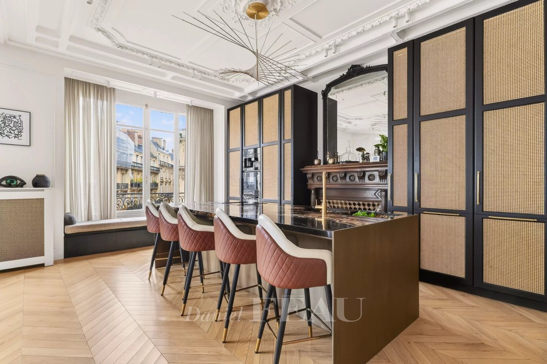 Apartment in Courcelles-Wagram, Paris 17e Arrondissement, Paris 4 - 18017000