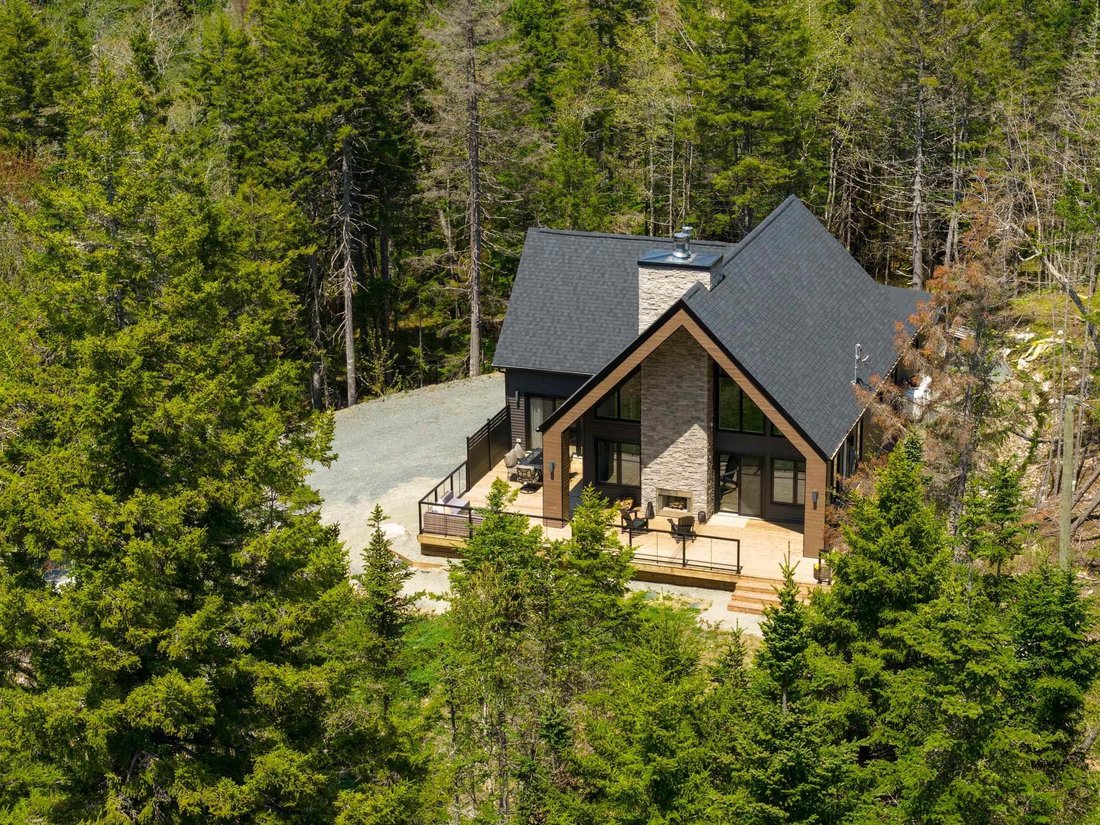 House in Musquodoboit Harbour, Nova Scotia, Canada 3 - 18020808