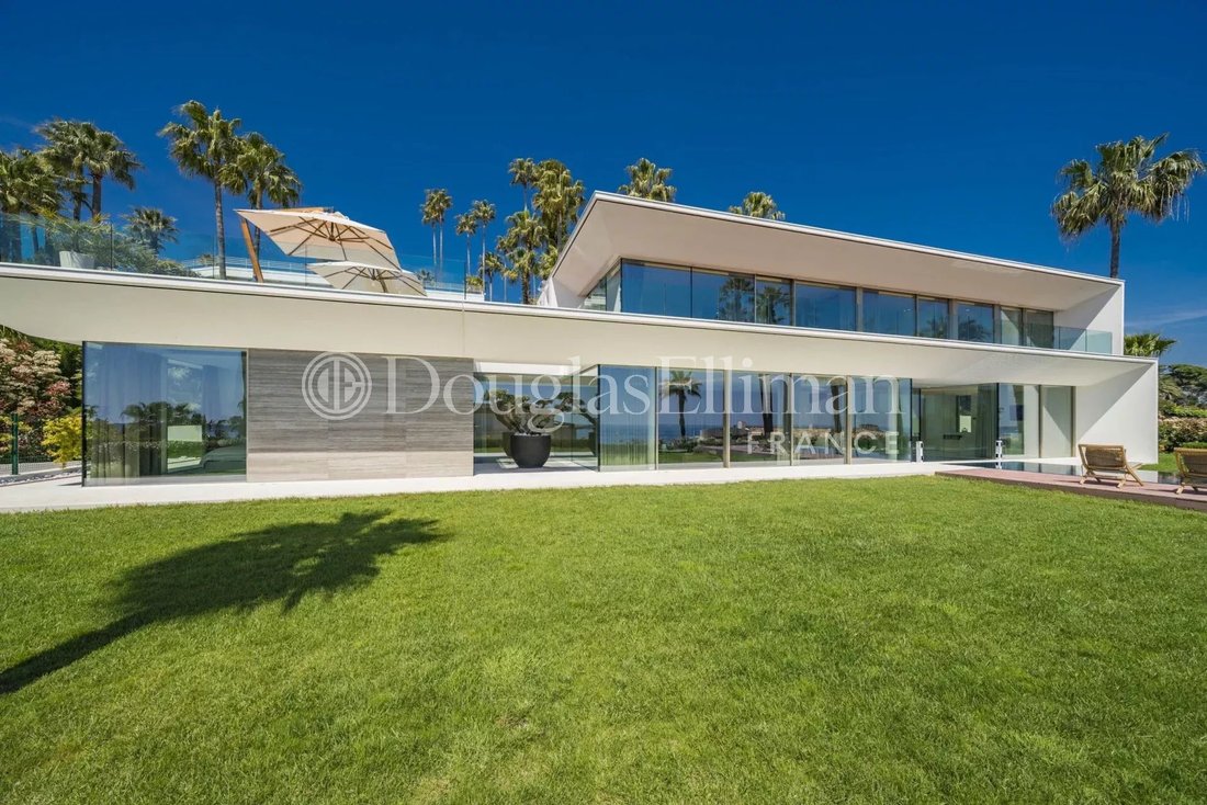 Villa in Cannes, Provence-Alpes-Côte d'Azur, France 1 - 18016991
