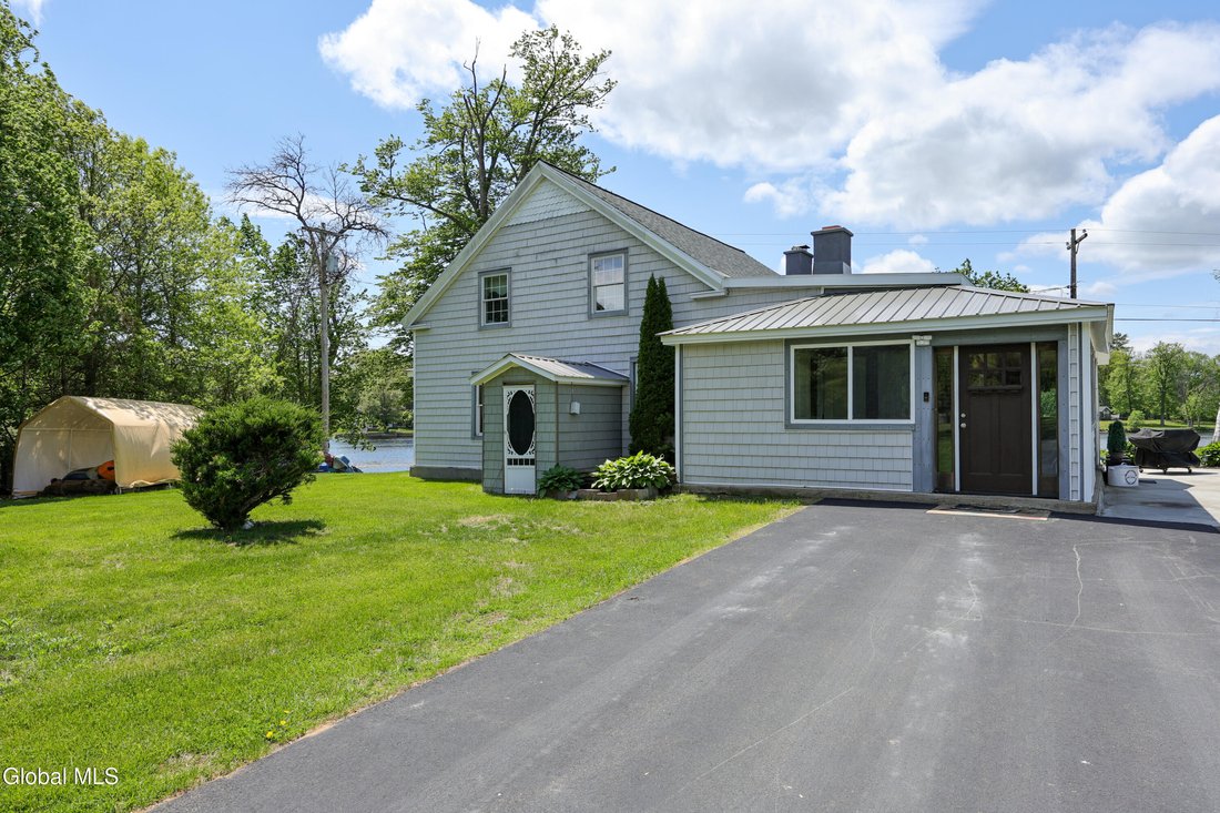 House in West Glens Falls, New York, United States 4 - 18017611