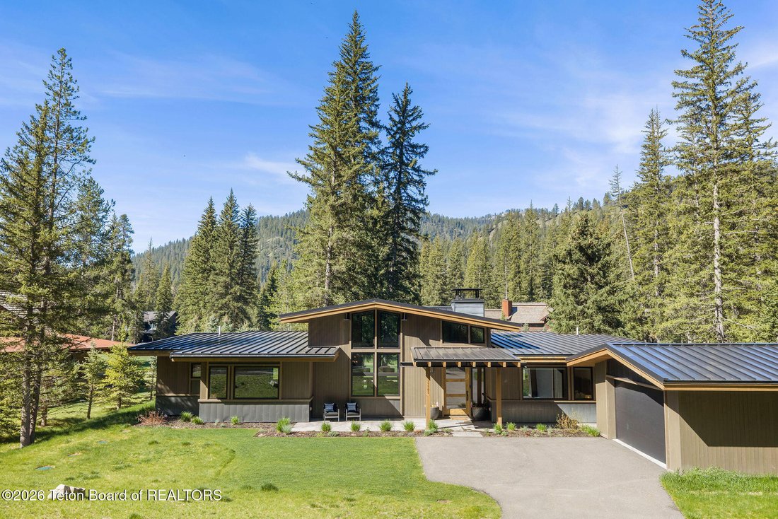 House in Jackson, Wyoming, United States 2 - 18017823