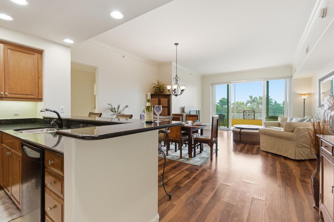 Condo in Naples, Florida, United States 4 - 18018728
