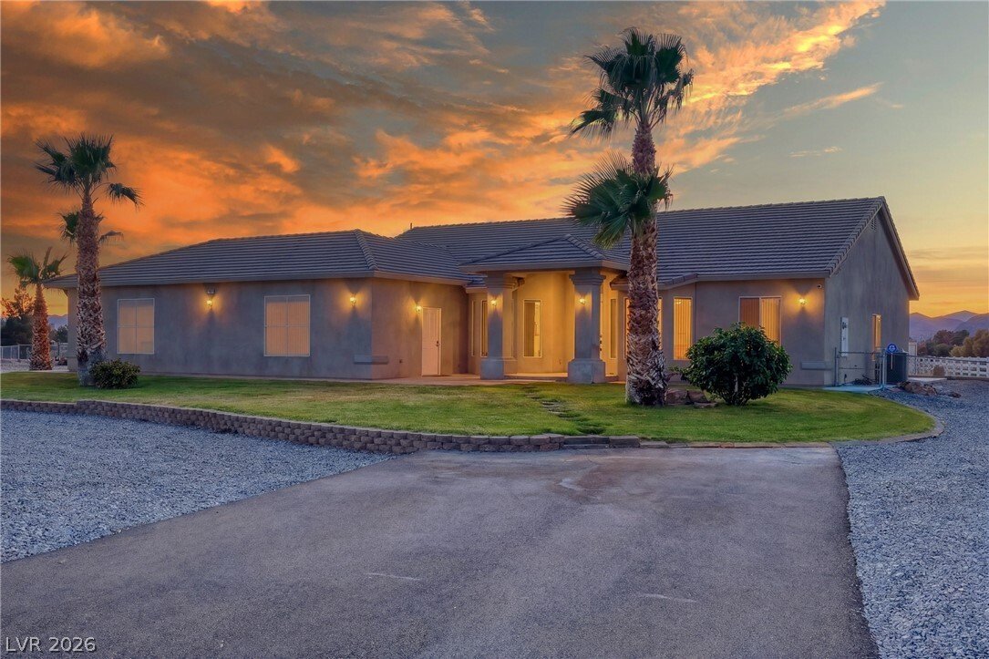House in Pahrump, Nevada, United States 1 - 18018984
