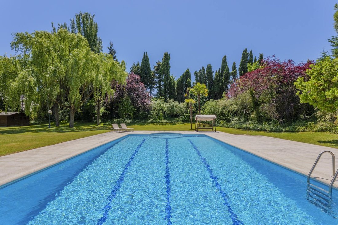 Villa in Somosaguas, Pozuelo de Alarcon, Comunidad de Madrid 4 - 18016612