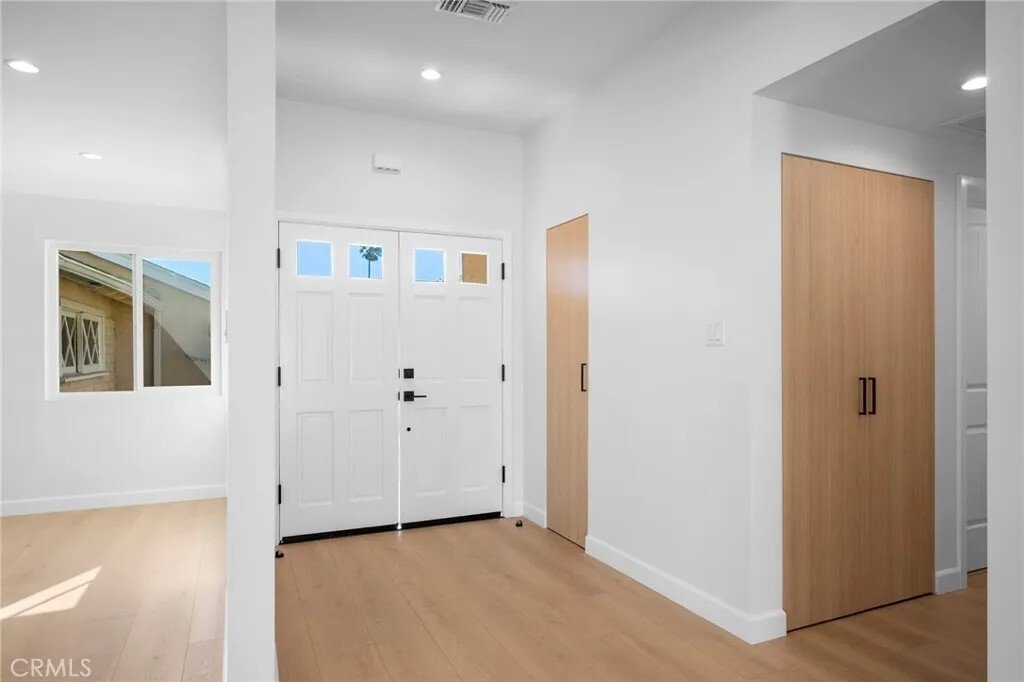 Condo in Los Angeles, California, United States 4 - 17809169
