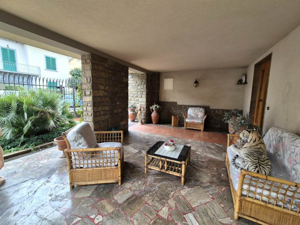 Villa in Station Center, Municipality of Sesto Fiorentino, Italy 1 - 17221294
