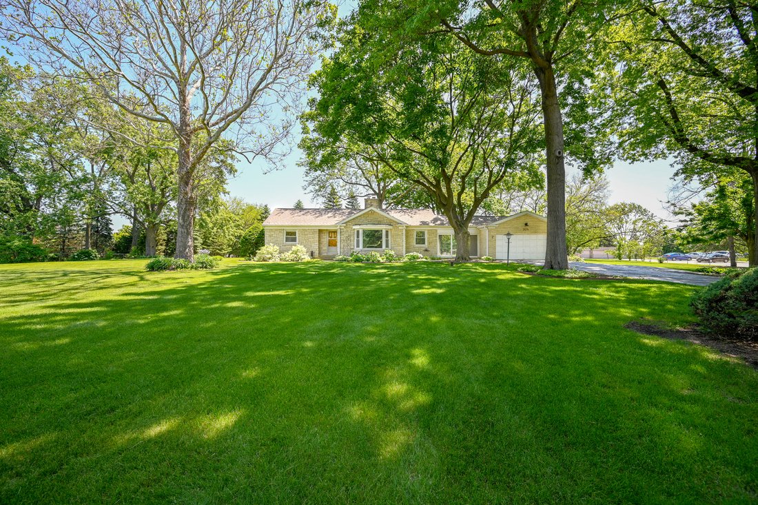 House in Glen Ellyn, Illinois, United States 4 - 18015787