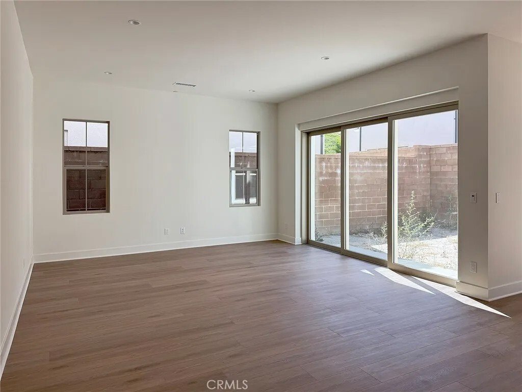 Condo in Irvine, California, United States 4 - 18016290