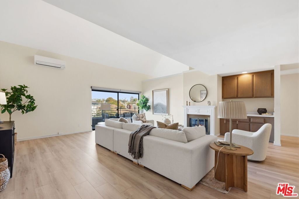 Condo in Torrance, California, United States 4 - 18018838