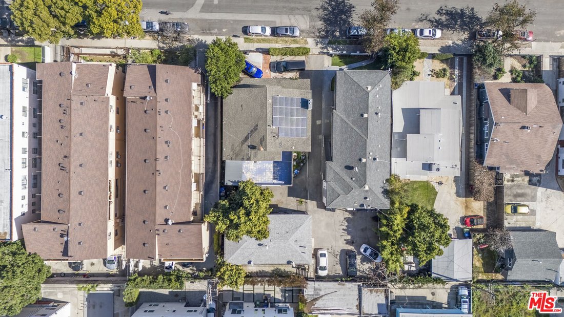 Los Angeles, California, United States 3 - 18014656