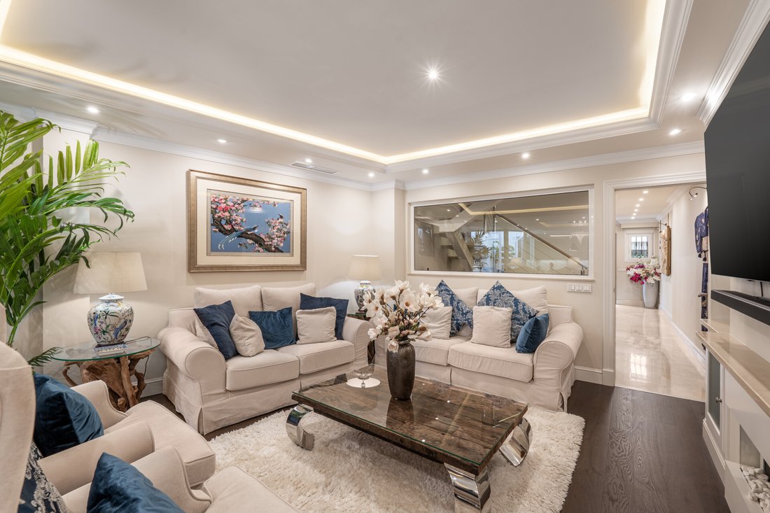 Townhouse in Marbella, Andalusia, Spain 3 - 17598467